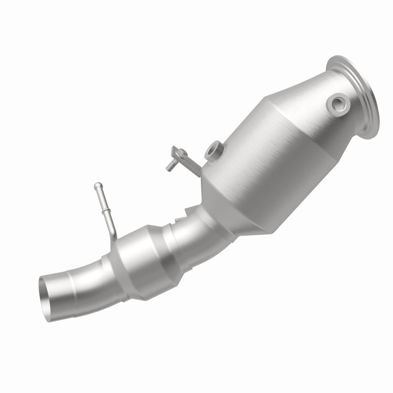 MagnaFlow Direct Fit Catalytic Converter 12-14 BMW 528i 2 L Closed Couple thumbnail 6