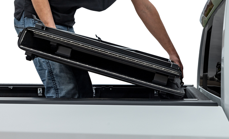 Access LOMAX Pro Series 2022+ Rivian R1T 4ft 6in Bed (w/ OEM Tonneau Track) Cover -Blk Diamond Mist thumbnail 2