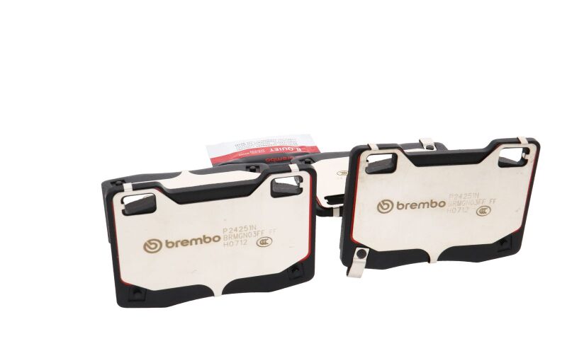 Brembo OE 20-22 Ford Mustang PRIME Ceramic Brake Pad - Rear thumbnail 3