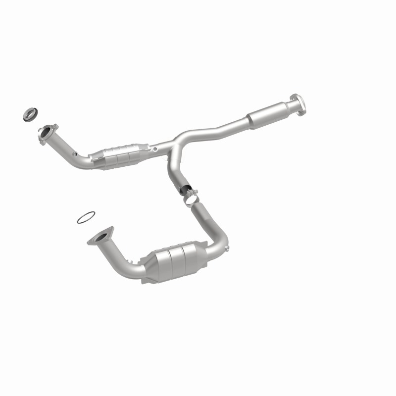 MagnaFlow Direct Fit Catalytic Converter 05-06 GMC Envoy XL Denali