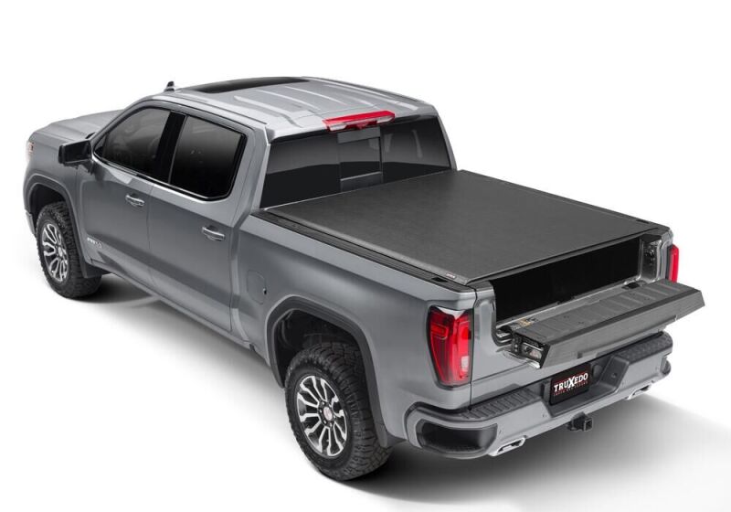 Tonneau Cover - Lo Pro QT - Roll-Up - Hook and Loop Attachment - Vinyl Top - Black - 5 ft 8 in Bed - GM Fullsize Truck 2019 - Kit thumbnail 3
