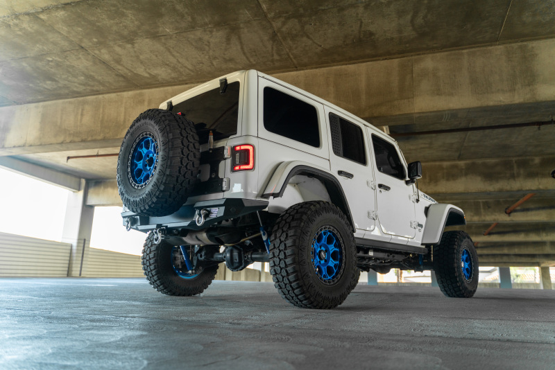 2018 Jeep Wrangler JL MTO Series Rear Bumper w/ Optional Tire Carrier - Image 8