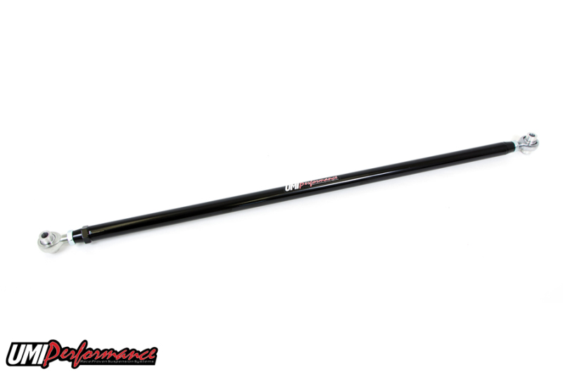 Double adjustable panhard bar for strong, light rear control and easy tuning.