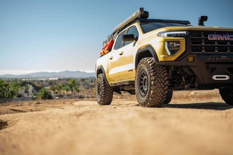 DV8 Offroad 23-24 Chevy Colorado OE Plus Side Steps - Black Steel thumbnail 2
