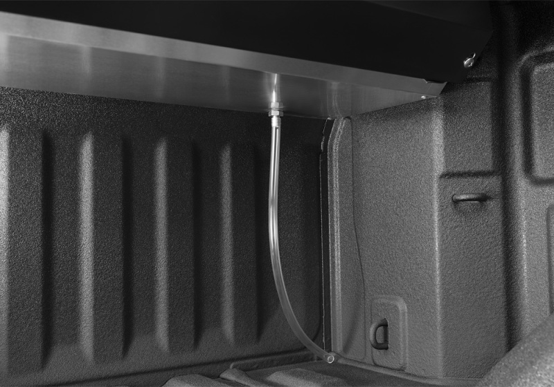 Roll-N-Lock 2023 Chevrolet Colorado/GMC Canyon (5ft 2in Bed) E-Series Retractable Tonneau Cover thumbnail 3