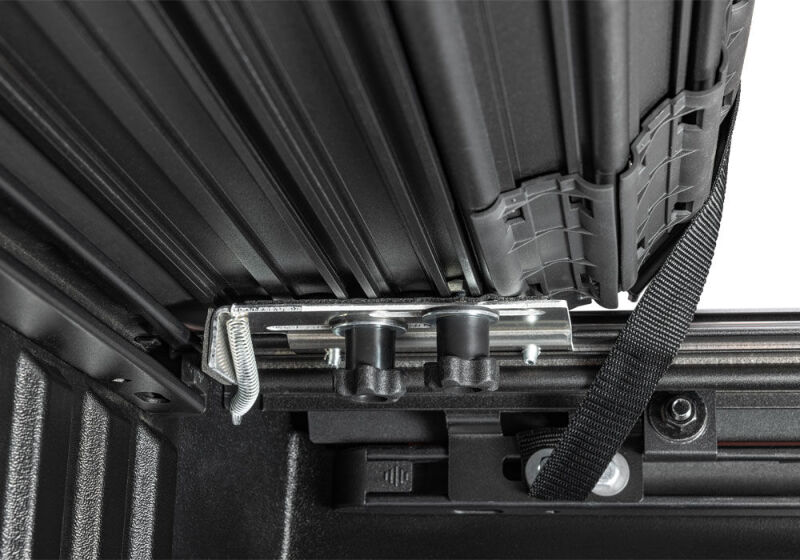 BAK 16-23 Toyota Tacoma 6.2ft Bed w/Track System Revolver X4ts thumbnail 7