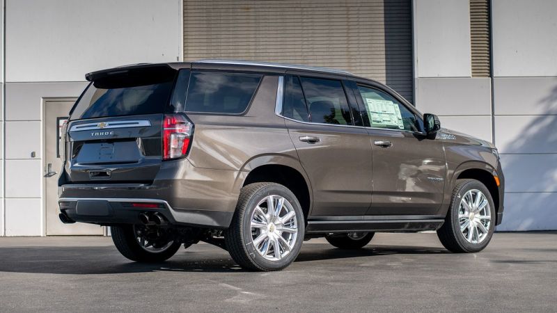 Borla 21-22 Chevy Tahoe 5.3L V8 2/4WD 4DR 3in/2.75in S-Type Cat-Back Exhaust w/ Black Chrome Tips thumbnail 4