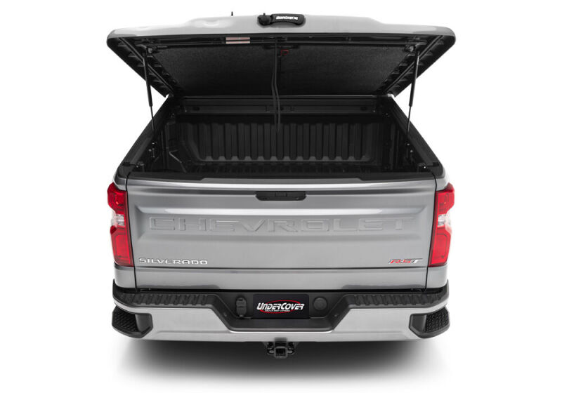 UnderCover 19-25 Chevrolet Silverado 1500 5.9ft Short Bed Elite LX Bed Cover (Painted) thumbnail 3