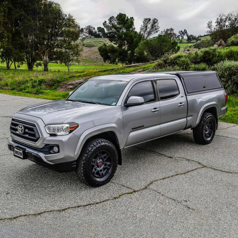 Westin 16-23 Toyota Tacoma 6ft. Bed EXP Truck Cap - Black (Box 1 ONLY) thumbnail 2