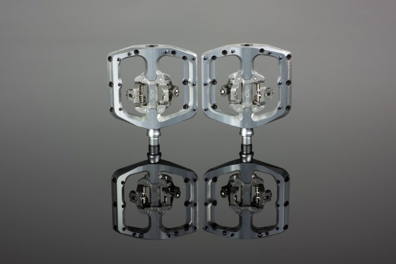 Renthal Cycle Revo- DHC Pedal- Polished Silver