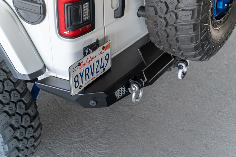 2018 Jeep Wrangler JL MTO Series Rear Bumper w/ Optional Tire Carrier - Image 2