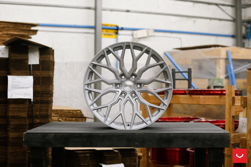 Vossen VOSSEN HF6-3 24X10 +25MM 6X139.7 SATIN SILVER