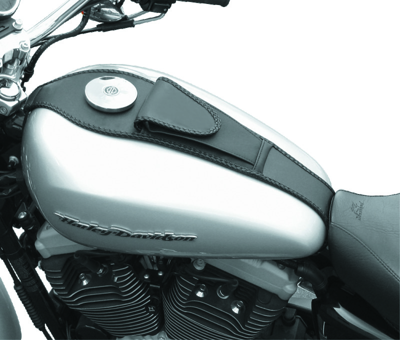 Mustang 11-13 Harley Blackline,12-17 Slim/Slim S Wide Touring Solo Seat w/DBR Diamond - Black