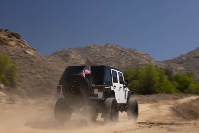 DV8 Offroad Universal Molle Adj. Antenna & Whip Mount thumbnail 4