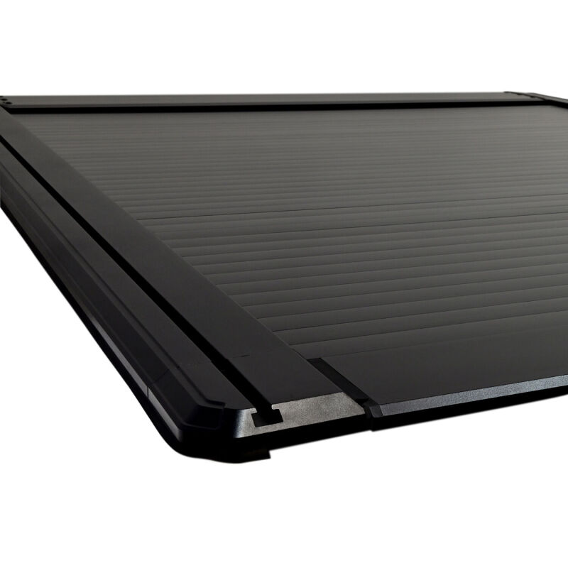 Westin 19-26 GM Silverado/Sierra 2500/3500 6ft 6in Bed Manual Retractable Tonneau Cover - Black thumbnail 3
