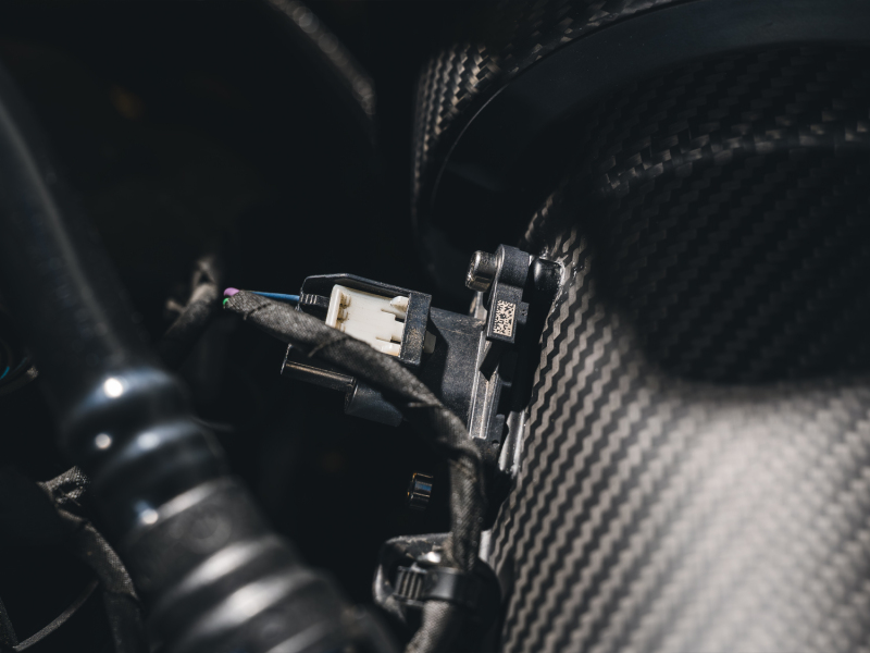 AWE Tuning 24-26 Ford S650 Mustang GT/Dark Horse S-FLO Carbon Intake thumbnail 6