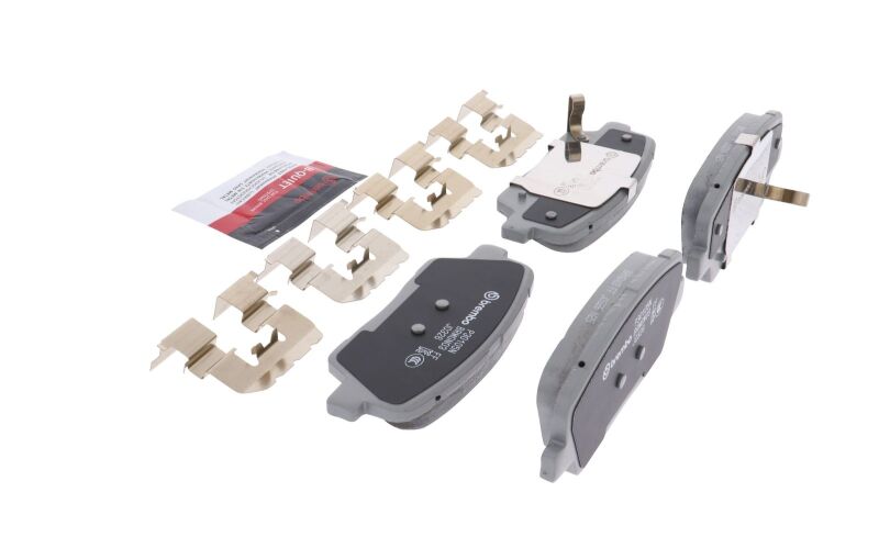 Brembo 17-18 Kia Sorento/ Hyundai Santa Fe Sport Rear NAO Brake Pad thumbnail 3