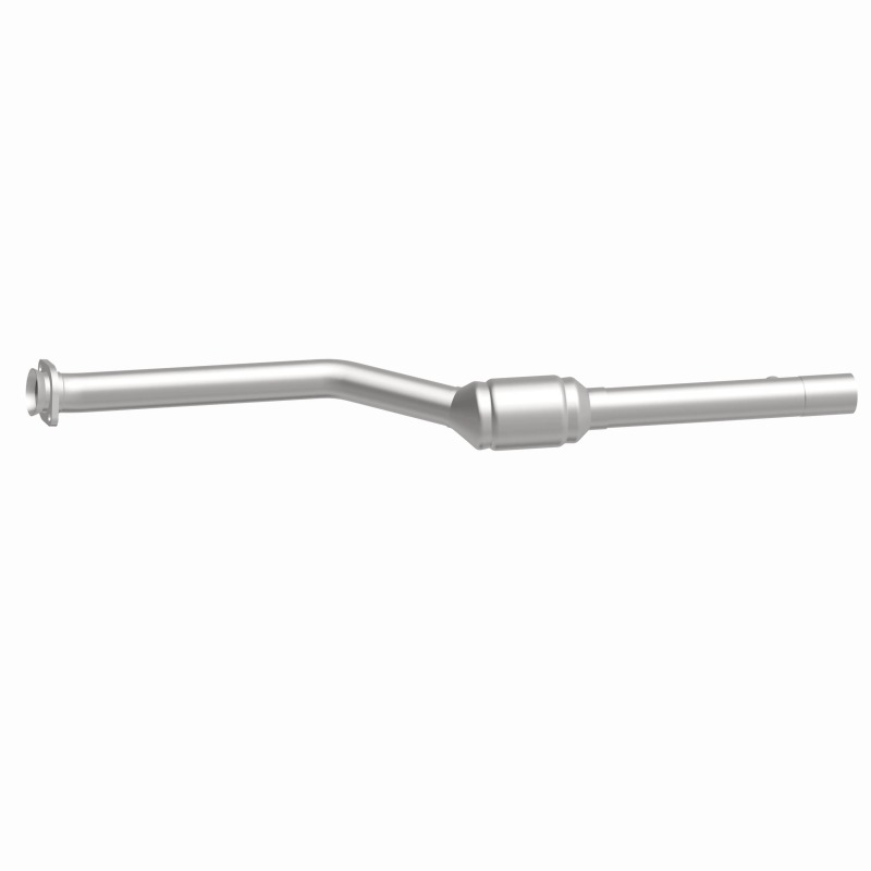 MagnaFlow Direct Fit Catalytic Converter 1999 BMW 540I 4.4L P/S