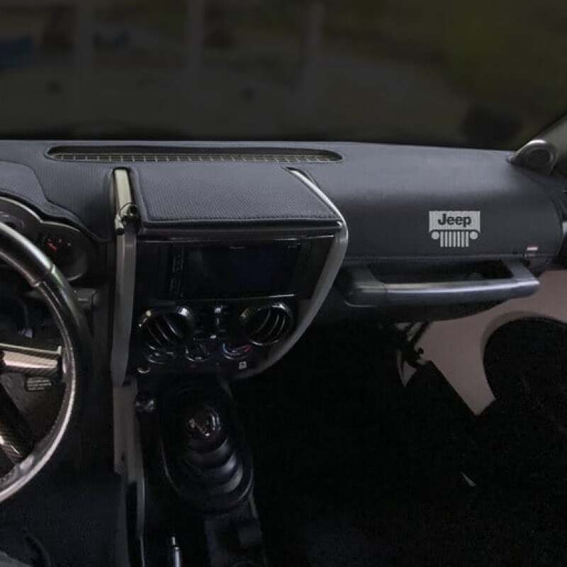 Covercraft 11-14 Jeep Wrangler (JK) w/o Light Sensor Limited Edition Dash Cover w Jeep Grill Logo thumbnail 2