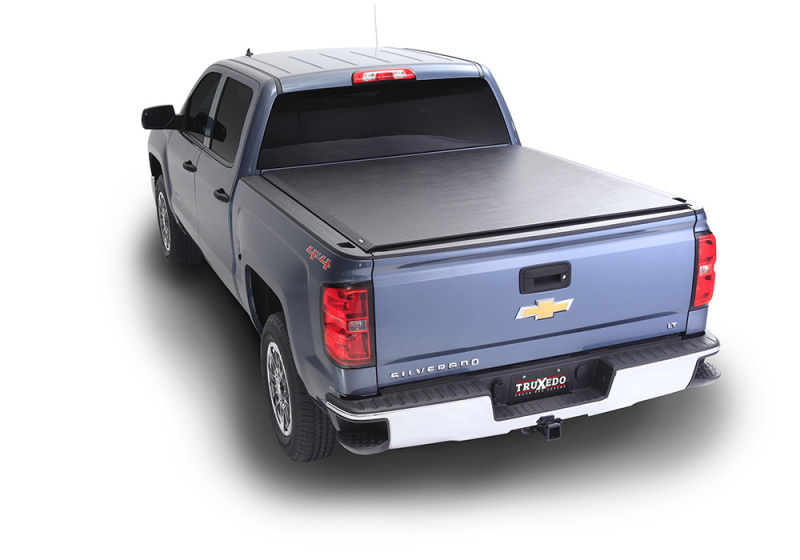 Truxedo 07-13 GMC Sierra & Chevrolet Silverado 2500/3500 Dually w/Bed Caps 8ft Deuce Bed Cover thumbnail 4