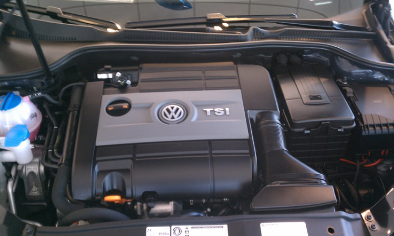 K&N 05-09 VW Passat / 06-08 GTI / 04-08 Audi A3 2.0L-L4 Drop In Air Filter thumbnail 4