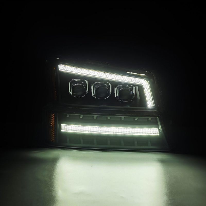 AlphaRex 03-06 Chevy Silverado 1500/2500HD/3500HD/Avalanche Black NOVA LED Proj Headlights thumbnail 7