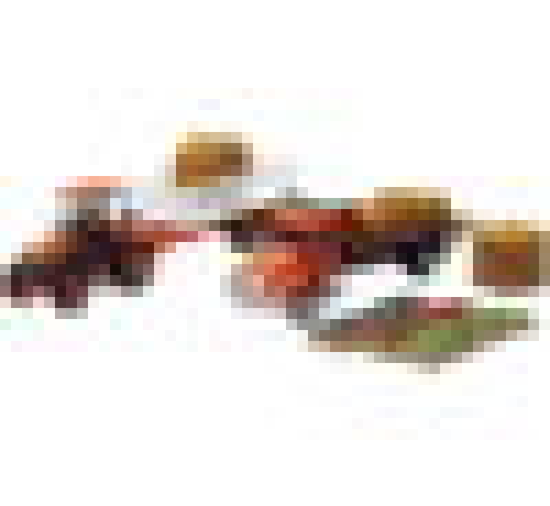 New Ray Toys Kubota Farm Tractor Play Set with Truck, Trailer, Crates and Haybales/ Scale - 1:32