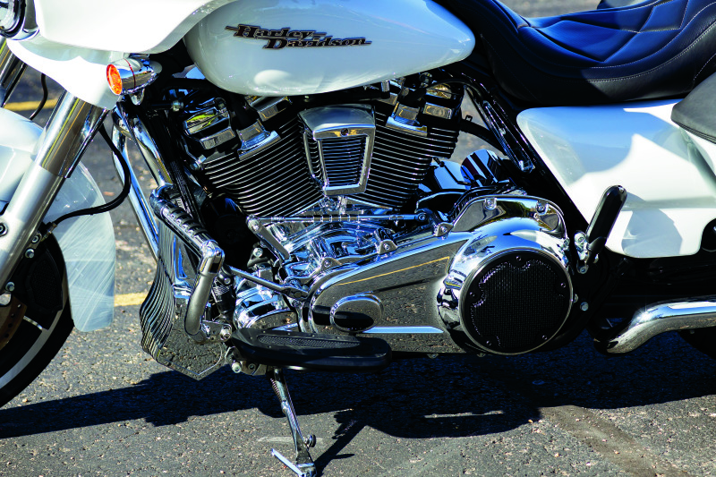 Kuryakyn 17-Up Touring Models Cylinder Base Cover - Chrome