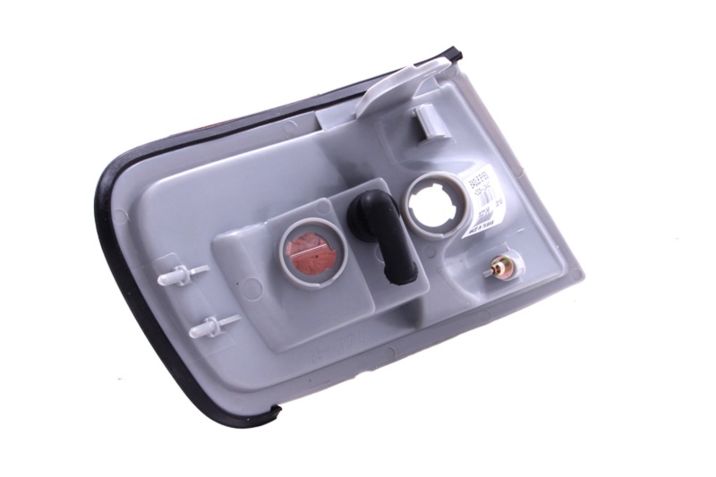 ANZO Corner Lights 1994-1997 Honda Accord Euro Corner Lights Chrome w/ Amber Reflector thumbnail 6