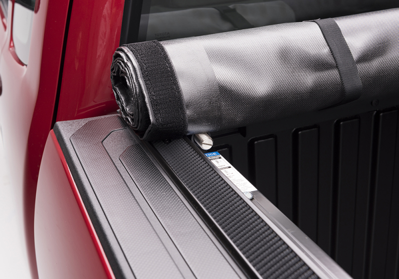Truxedo 95-04 Toyota Tacoma 6ft Lo Pro Bed Cover thumbnail 4