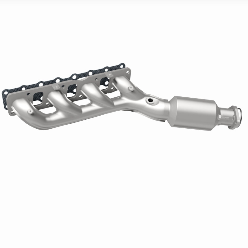 MagnaFlow 05-06 Nissan Titan 5.6L Direct Fit Converter thumbnail 3