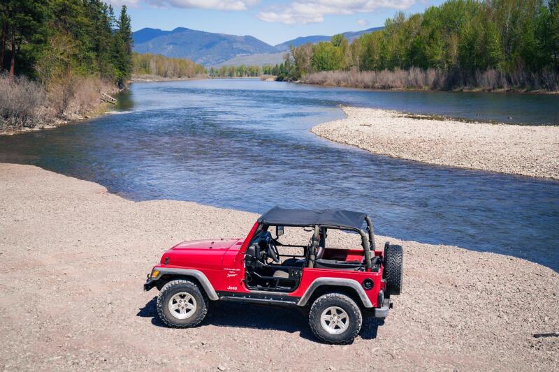 Bestop 97-02 Jeep Wrangler TJ Header Safari Bikini (Mesh)