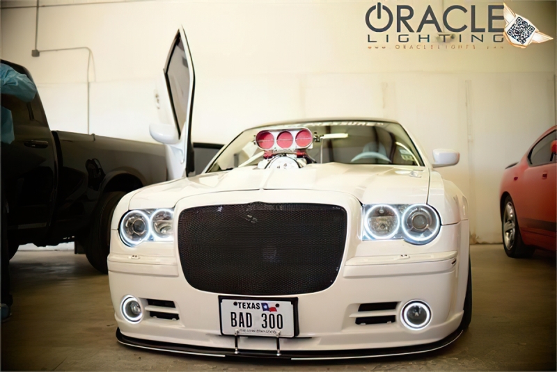 Oracle Chrysler 300 Base Touring 05-10 LED Fog Halo Kit - ColorSHIFT