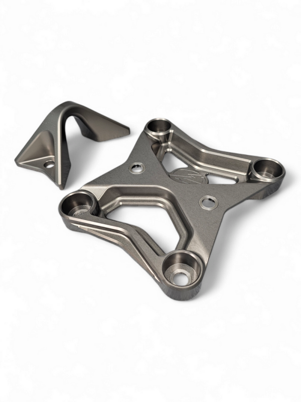 Elektric Offroad 2017+ Can Am X3 Maverick 6 Bolt Eod Xl Radius Rod Plate With Tow Hook Gun Metal