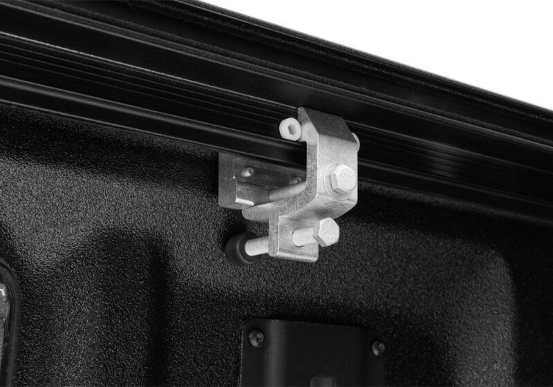 Retrax 22-26 Nissan Frontier 5ft Bed (w or w/o Utilitrack) RetraxPRO EZ-Off FRC-4000 thumbnail 6
