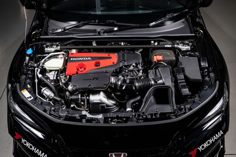 HKS Carbon Braces