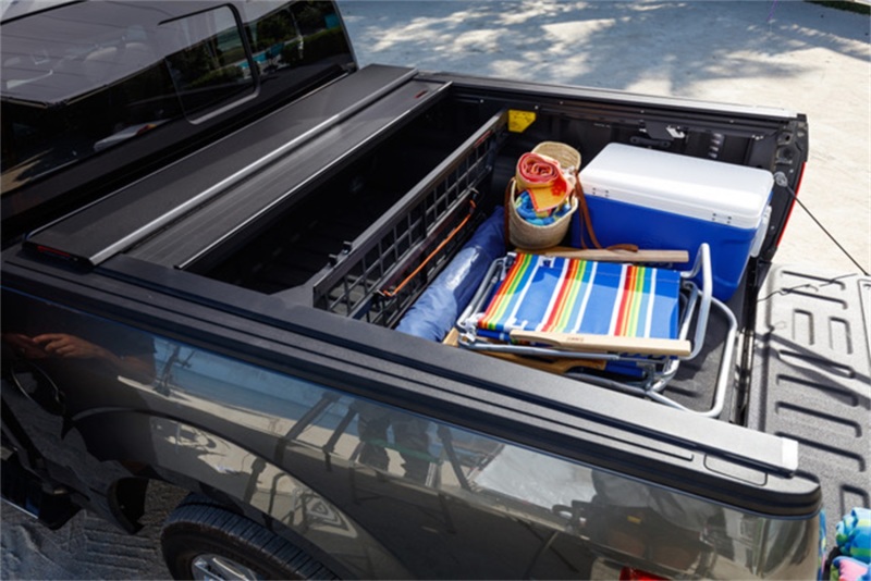Roll-N-Lock 2019 Chevy Silverado 1500 68-3/8in E-Series Retractable Tonneau Cover thumbnail 4
