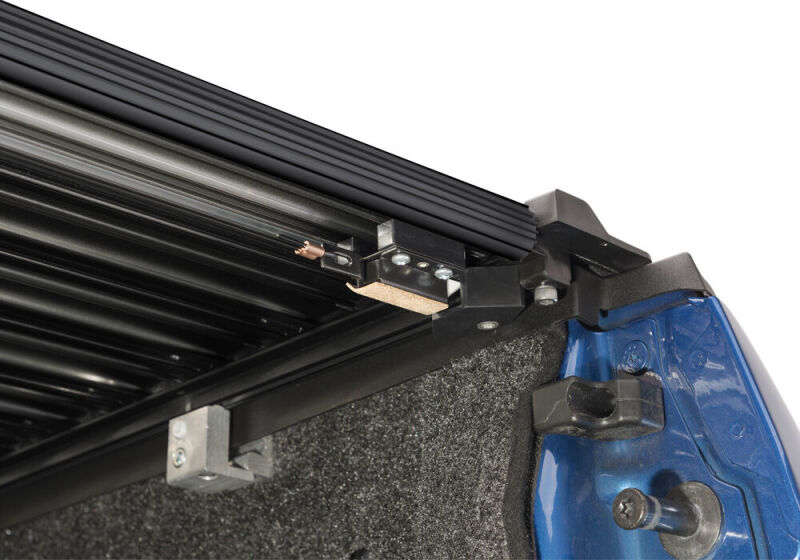 Retrax 21-24 Ford F-150 IX Manual Retractable Tonneau Cover Super Cab - 6.5ft Bed thumbnail 9