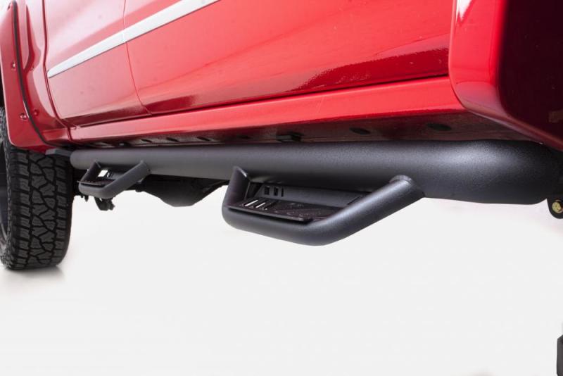Lund 15-17 Chevy Colorado Crew Cab Terrain HX Step Nerf Bars - Black thumbnail 4