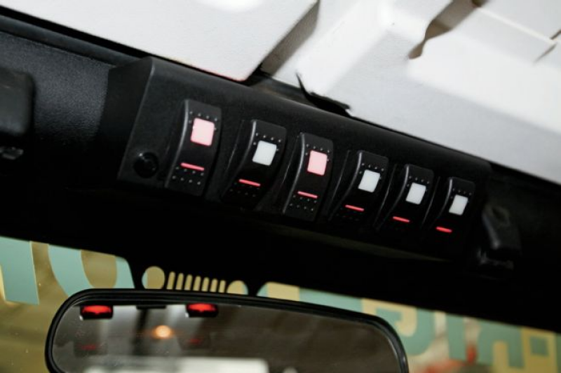 sPOD 09-18 Jeep Wrangler JK SourceLT w/Amber LED Switch Panel