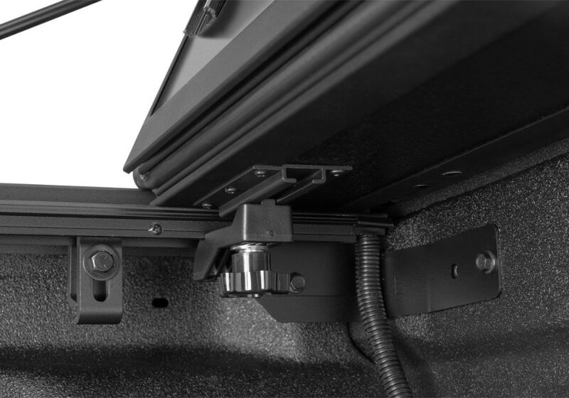 BAK 20-26 GM Silverado/Sierra 2500/3500 HD 8.2ft Bed BAKFlip MX4 TS thumbnail 6