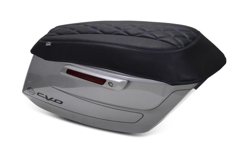 Mustang 23-25 Harley CVO Road Glide (ST) Deluxe Diamond Saddlebag Lid Covers