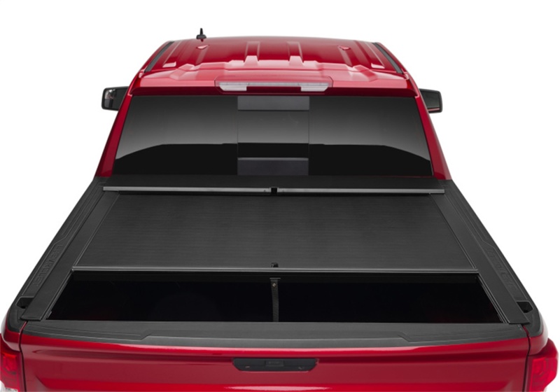 Roll-N-Lock 16-18 Toyota Tacoma Crew Cab SB 60-1/2in M-Series Retractable Tonneau Cover thumbnail 6