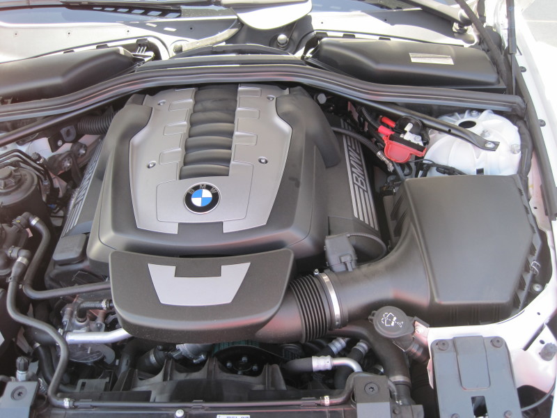 K&N 04 BMW 545i 4.4L V8 Drop In Air Filter thumbnail 8