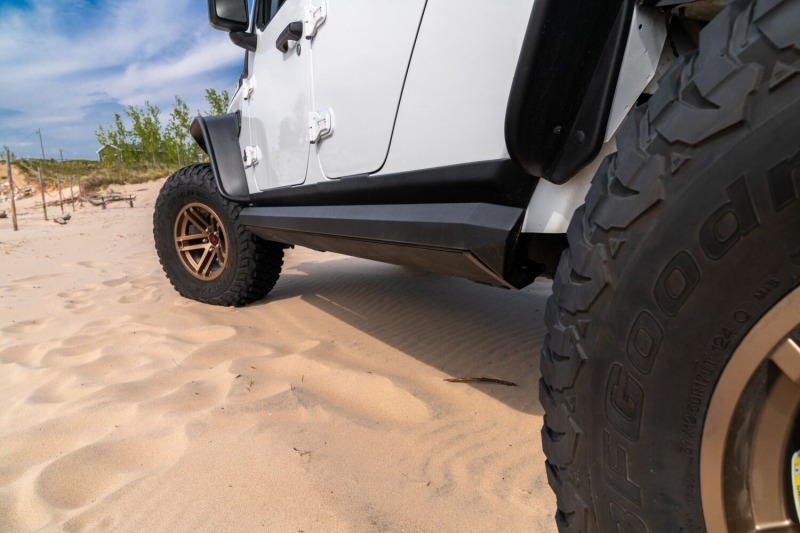 AMP Research 18-24 Jeep Wrangler JL 4DR (Incl. 4XE/Rubicon 392) PowerStep XL - Black thumbnail 8