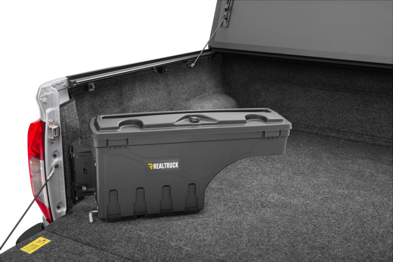 UnderCover 2022 Nissan Frontier Ext/Crew All Beds Drivers Side Swing Case - Black Smooth thumbnail 7