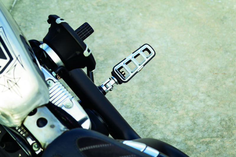 Kuryakyn Dillinger Pegs 6658 Foot Pegs, Dillinger, Aluminum, Silver, Without Mounts, Pair thumbnail 5