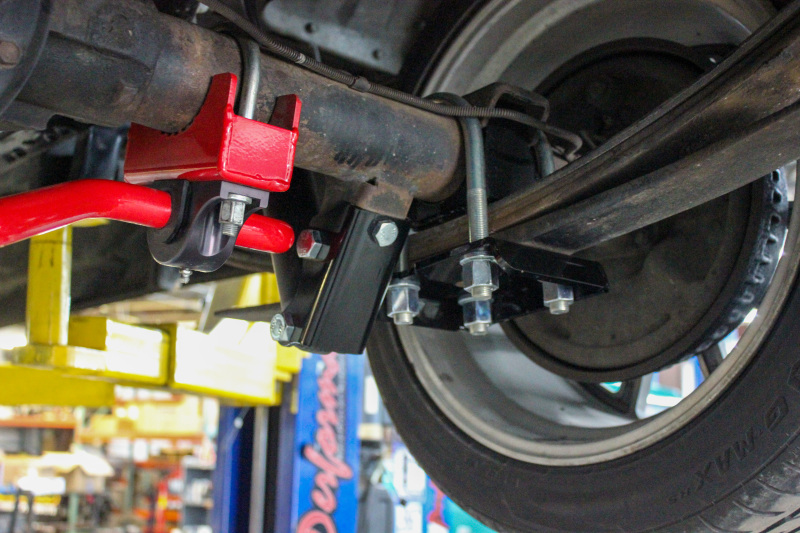 UMI Performance 73-87 GM C10 Lowering Kit (4.5in Front/6in Rear) (1x umi6410, 1x umiCP4S4, 1x umi6452F) thumbnail 8