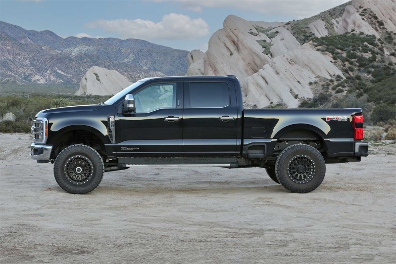 Fabtech 17-20 Ford F250/350 4WD 4in Rear Box Kit