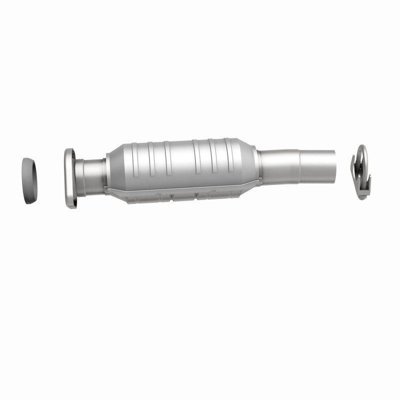 MagnaFlow Direct Fit Catalytic Converter 04-06 Toyota Sienna 3.3L AWD Rear